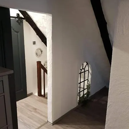 Oak-tree-cottage